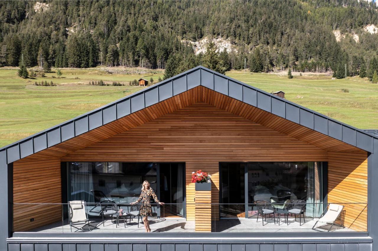 Hotel Ladinia Dolomites View Pozza di Fassa Eksteriør bilde