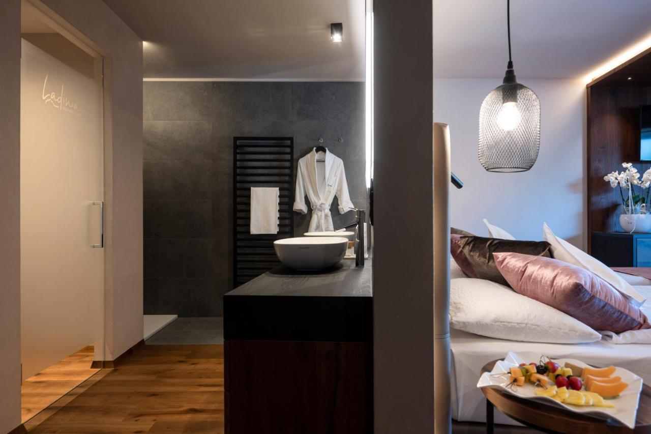Hotel Ladinia Dolomites View Pozza di Fassa Rom bilde